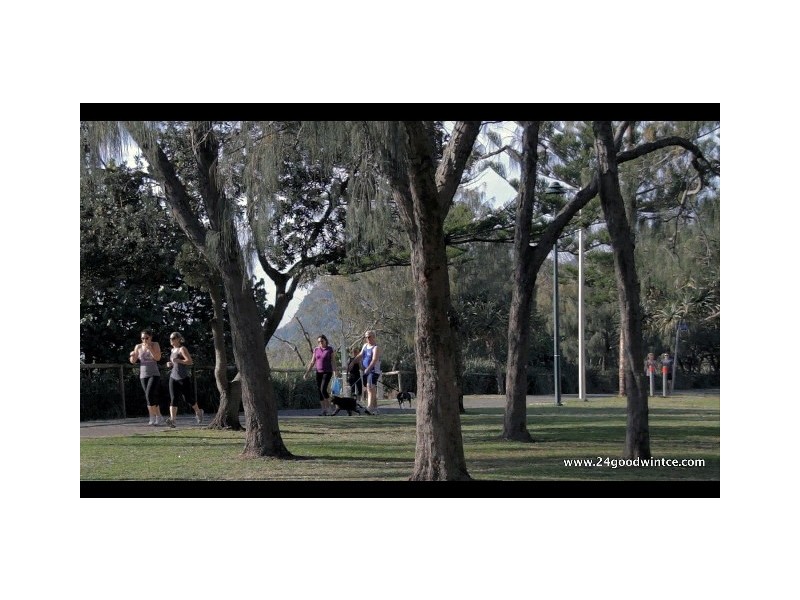 8/24 Goodwin Terrace, Burleigh Heads QLD 4220