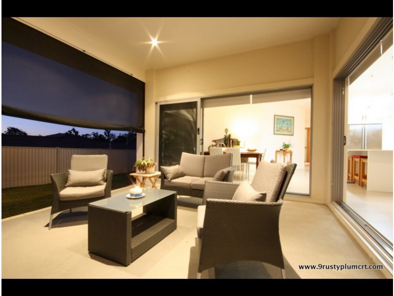 9 Rusty Plum Crt, Reedy Creek QLD 4227