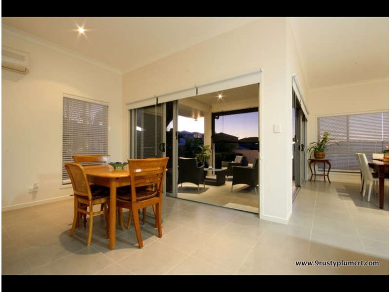 9 Rusty Plum Crt, Reedy Creek QLD 4227