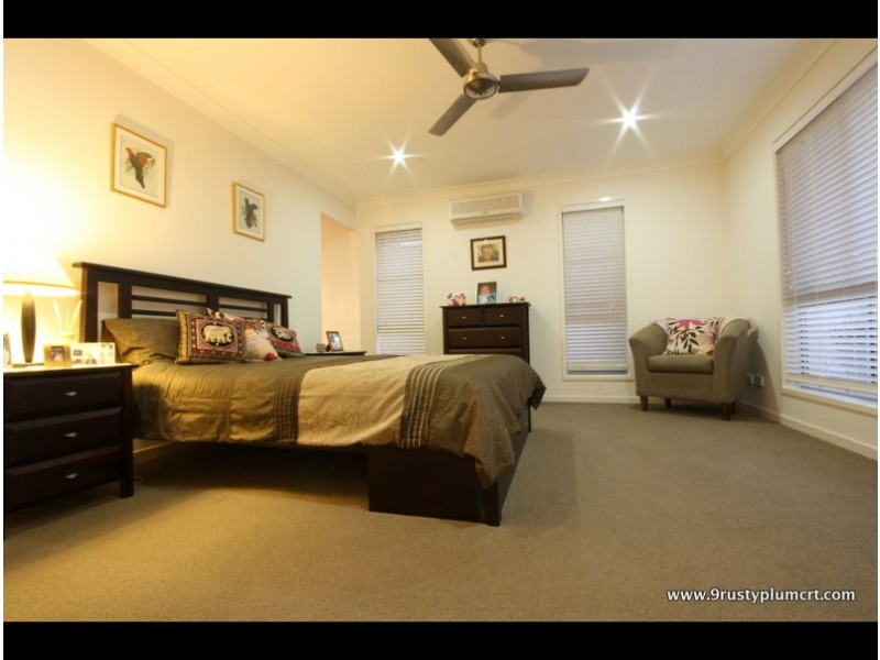 9 Rusty Plum Crt, Reedy Creek QLD 4227