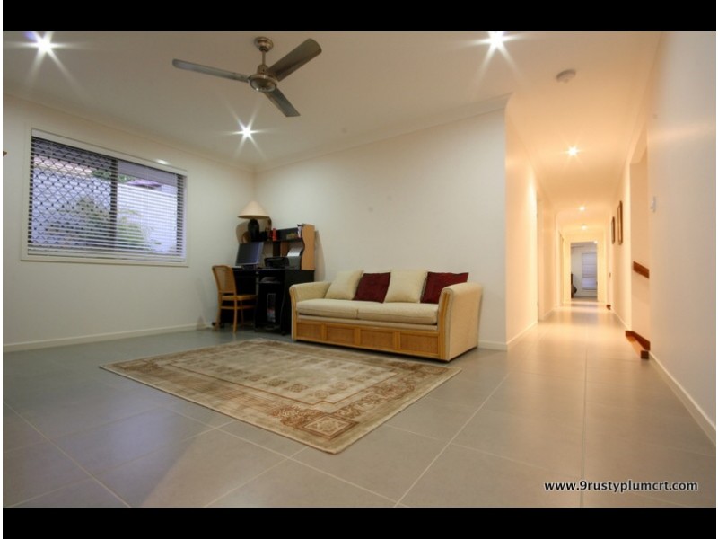 9 Rusty Plum Crt, Reedy Creek QLD 4227