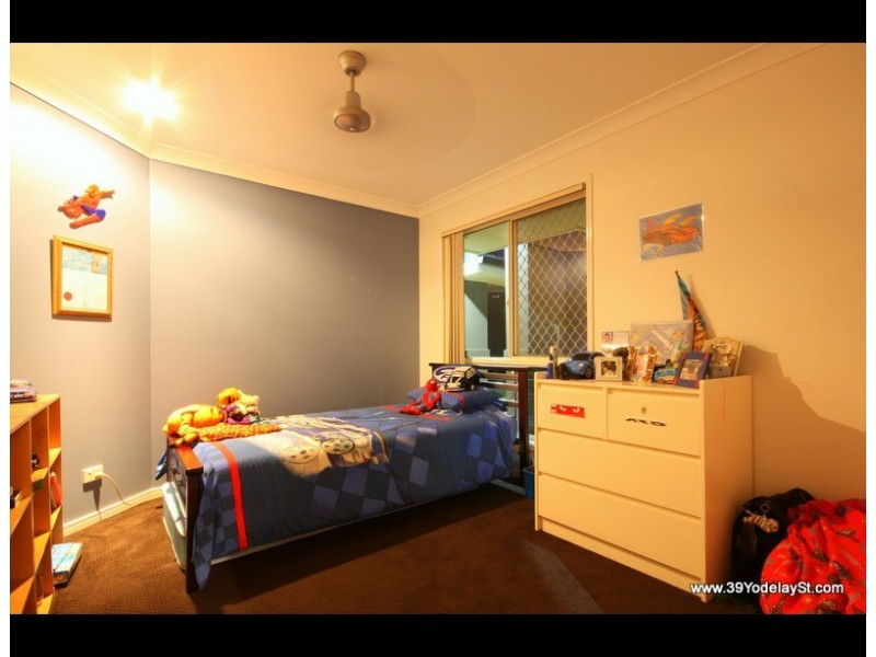 39 Yodelay Street, Varsity Lakes QLD 4227