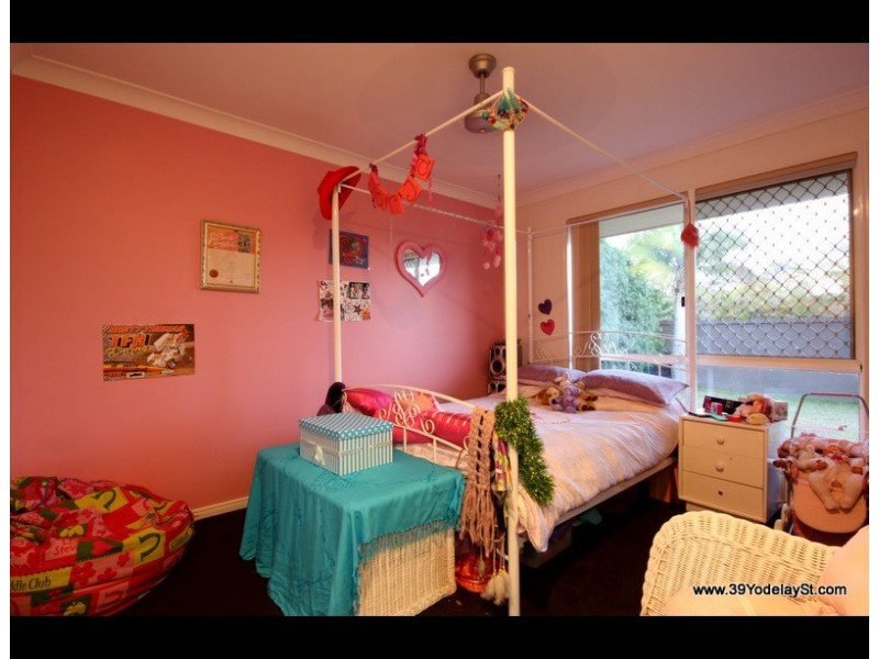 39 Yodelay Street, Varsity Lakes QLD 4227