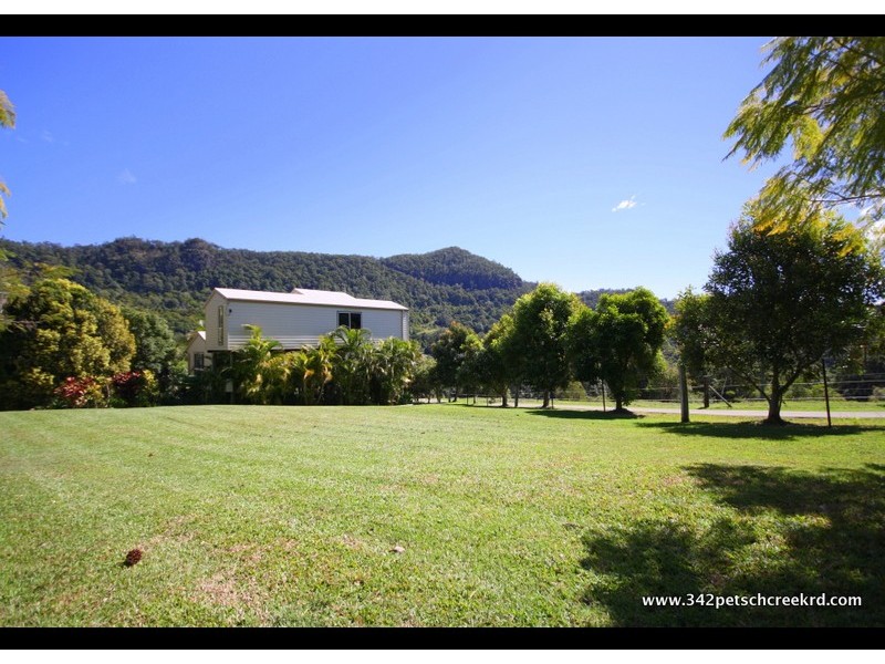 342 Petsch Creek Road, Tallebudgera Valley QLD 4228