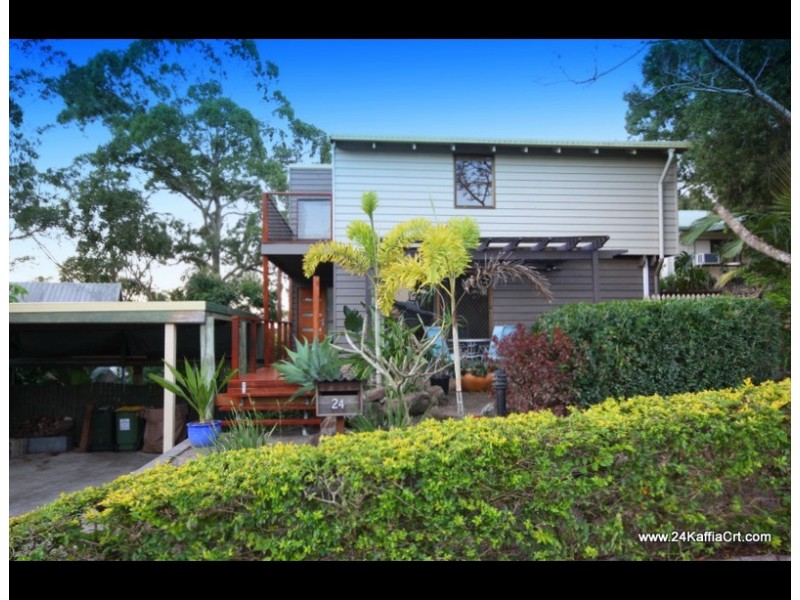 24 Kaffia Crt, Elanora QLD 4221