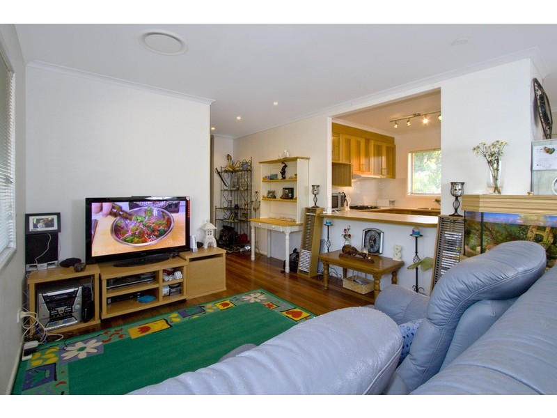 33 Kuranga Avenue, Southport QLD 4215