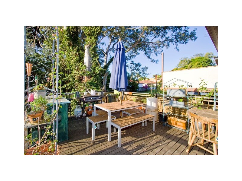 33 Kuranga Avenue, Southport QLD 4215