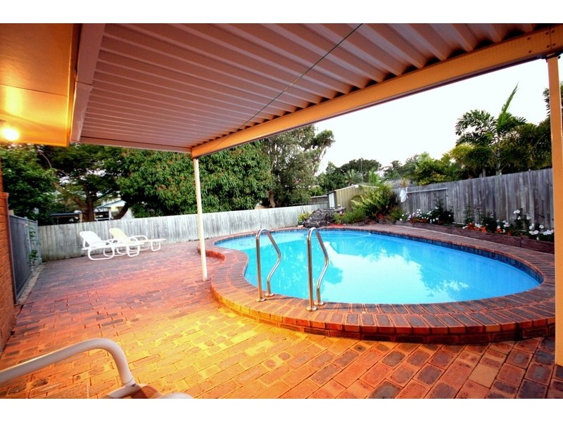 61 Bluejay Street, Burleigh Waters QLD 4220