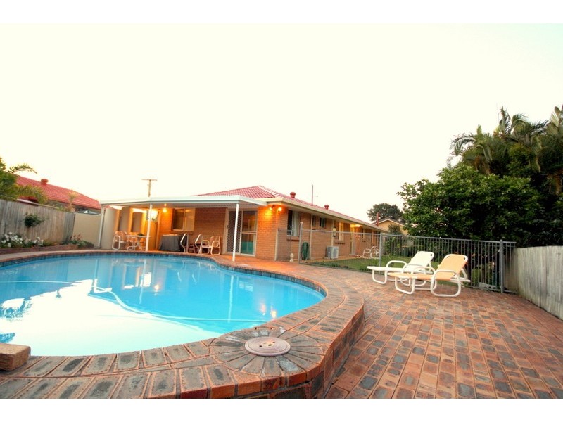 61 Bluejay Street, Burleigh Waters QLD 4220