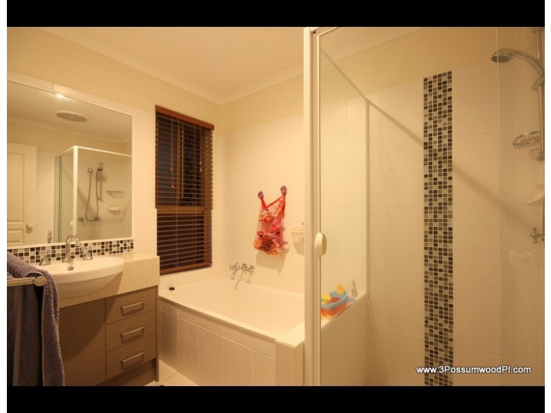 3 Possumwood Place, Reedy Creek QLD 4227