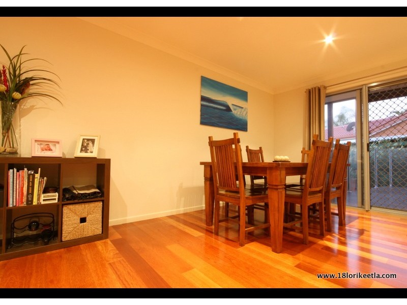 18 Lorikeet Lane, Burleigh Waters QLD 4220