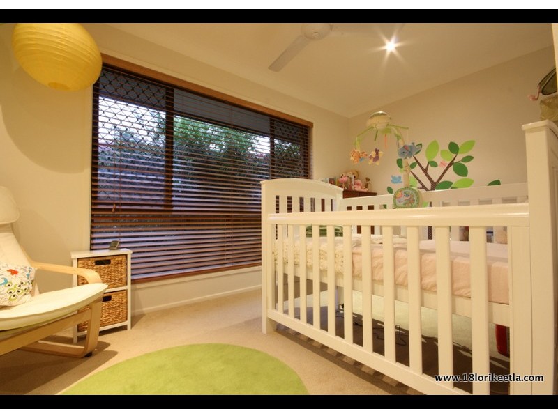 18 Lorikeet Lane, Burleigh Waters QLD 4220