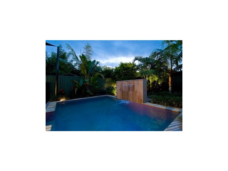 1/12 Russell Court, Miami QLD 4220