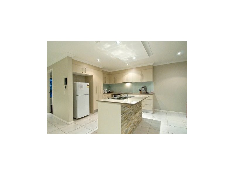 1/12 Russell Court, Miami QLD 4220