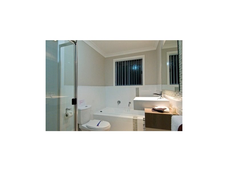 1/12 Russell Court, Miami QLD 4220