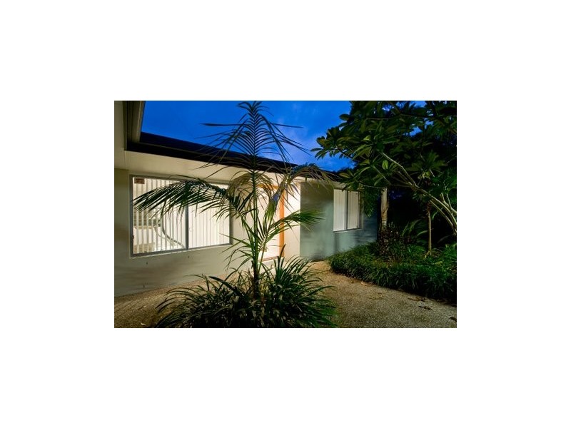 1/12 Russell Court, Miami QLD 4220