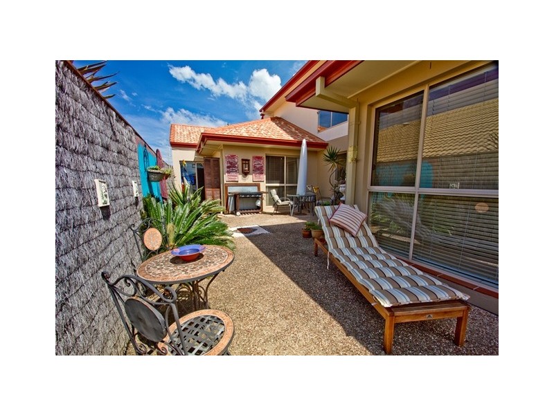 11 Palma Crescent, Varsity Lakes QLD 4227