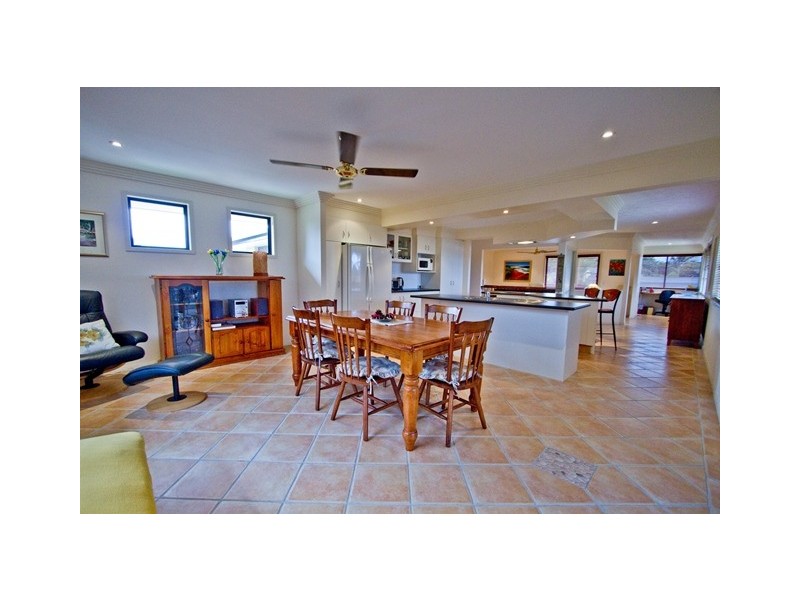 120 Burleigh Street, Burleigh Waters QLD 4220