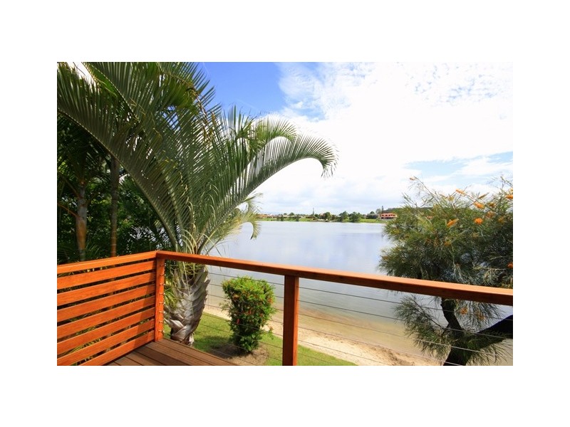 33/11 Shrike Court, Burleigh Waters QLD 4220