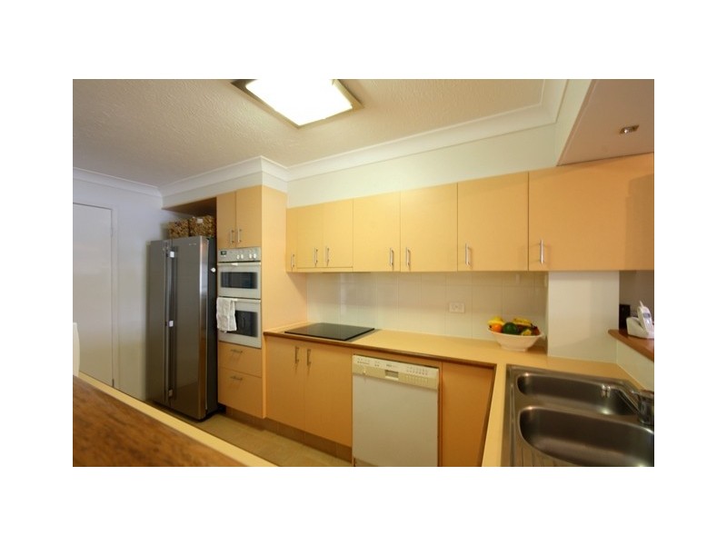 33/11 Shrike Court, Burleigh Waters QLD 4220