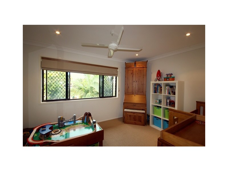 33/11 Shrike Court, Burleigh Waters QLD 4220