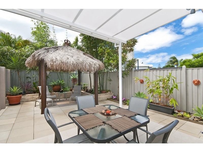 15A Diana Avenue, Burleigh Heads QLD 4220