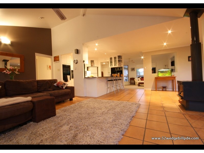 52 Wedgebill Parade, Burleigh Waters QLD 4220
