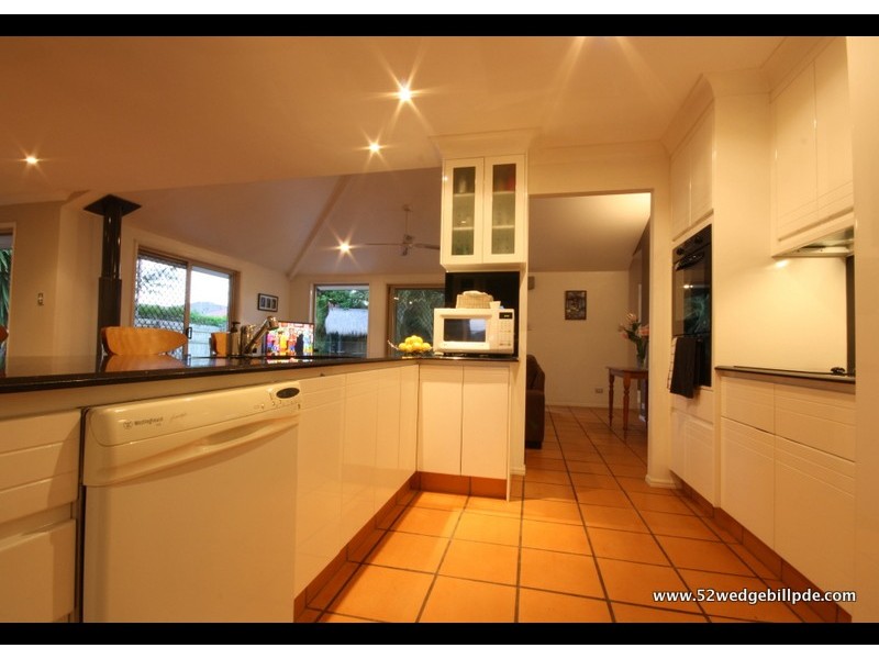 52 Wedgebill Parade, Burleigh Waters QLD 4220