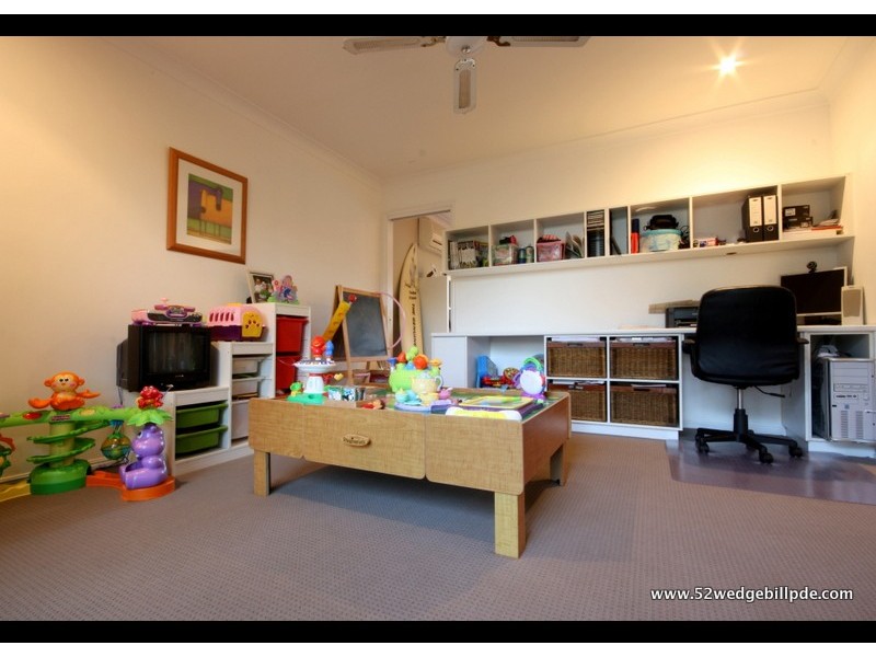 52 Wedgebill Parade, Burleigh Waters QLD 4220