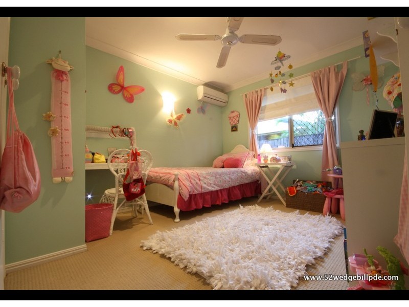 52 Wedgebill Parade, Burleigh Waters QLD 4220