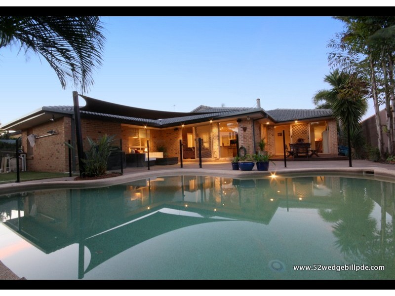52 Wedgebill Parade, Burleigh Waters QLD 4220