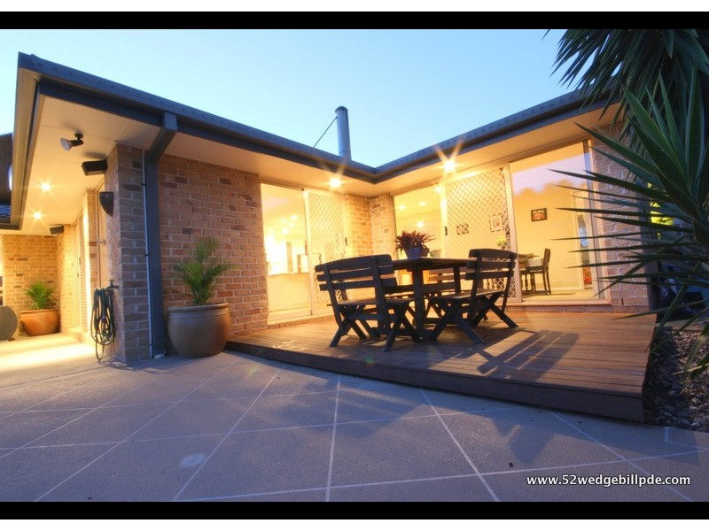 52 Wedgebill Parade, Burleigh Waters QLD 4220