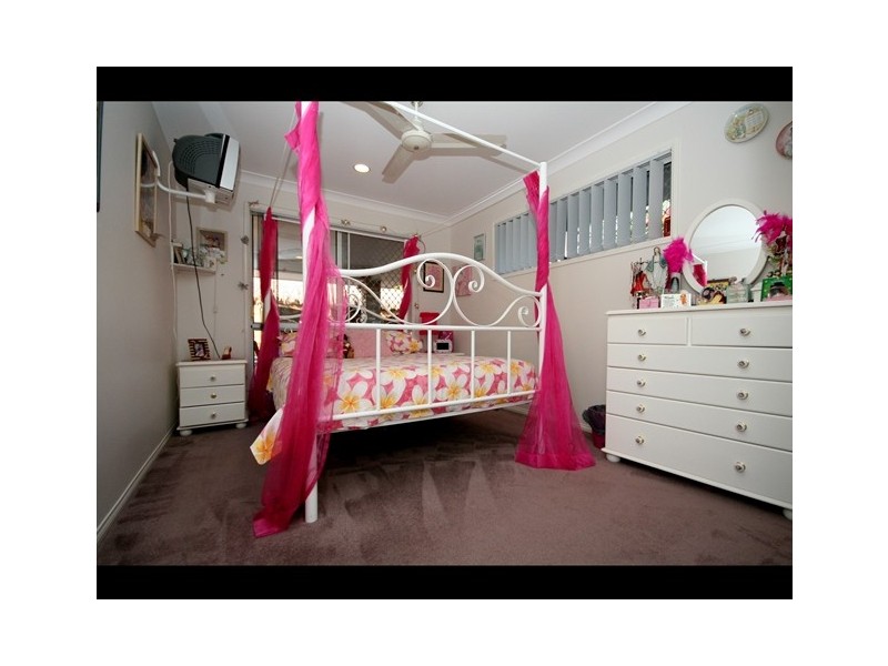 6 Treetop Court, Burleigh Waters QLD 4220