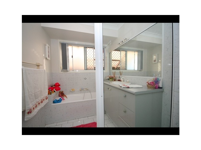 6 Treetop Court, Burleigh Waters QLD 4220