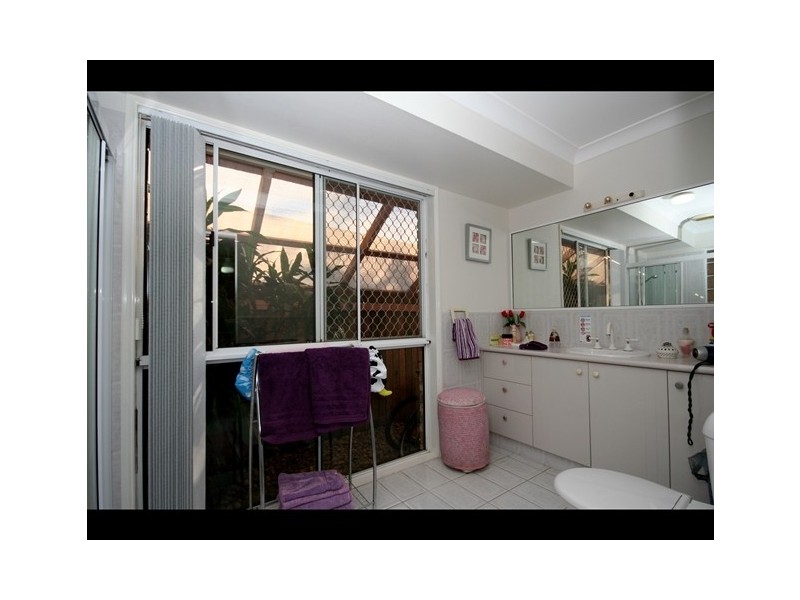 6 Treetop Court, Burleigh Waters QLD 4220