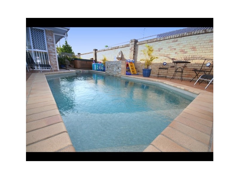 6 Treetop Court, Burleigh Waters QLD 4220