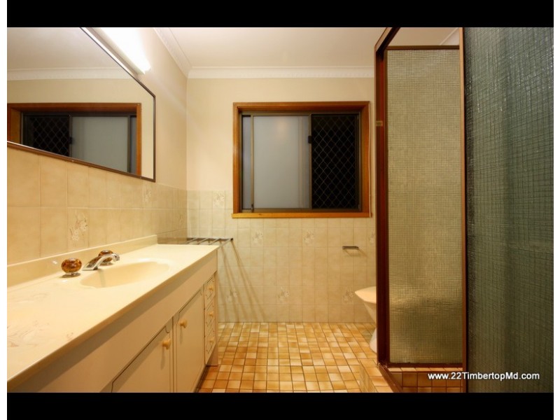 22 Timbertop Mead, Burleigh Heads QLD 4220