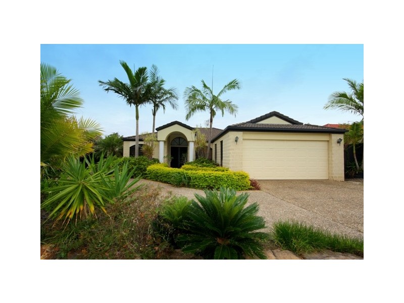 2 Sharscay Close, Burleigh Heads QLD 4220