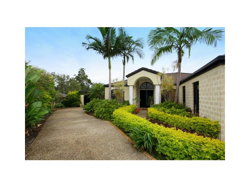 2 Sharscay Close, Burleigh Heads QLD 4220