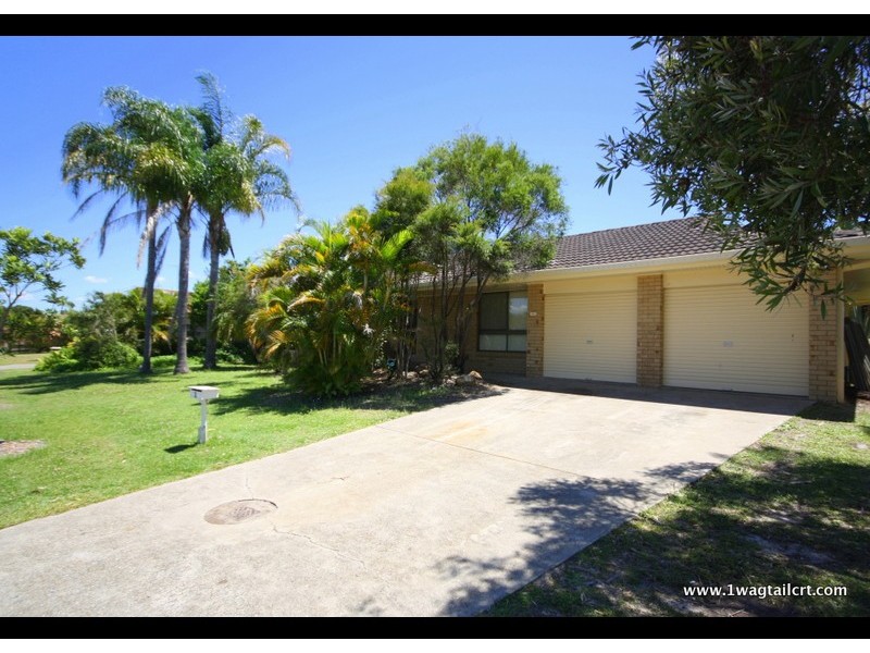 1 Wagtail Crt, Burleigh Waters QLD 4220