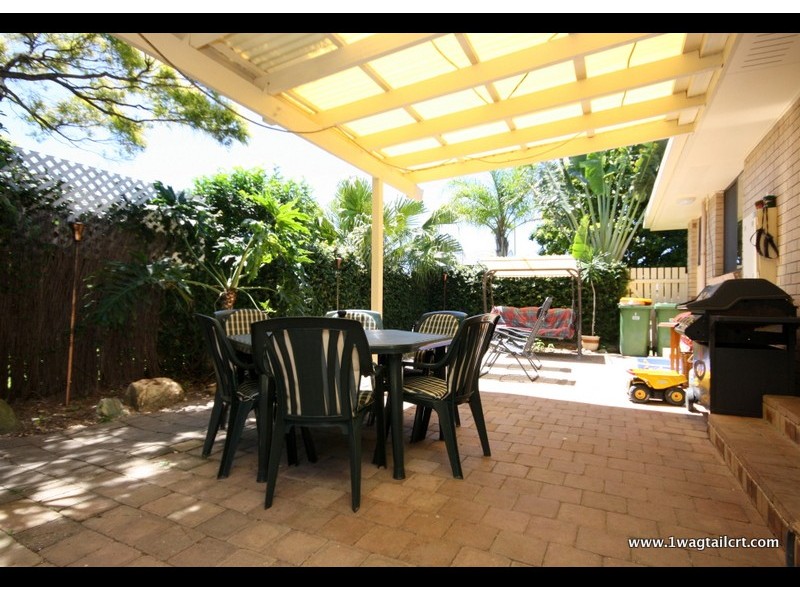 1 Wagtail Crt, Burleigh Waters QLD 4220