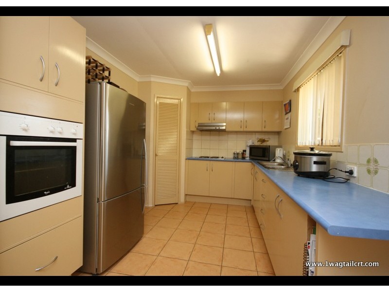 1 Wagtail Crt, Burleigh Waters QLD 4220