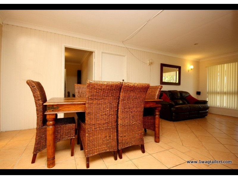 1 Wagtail Crt, Burleigh Waters QLD 4220