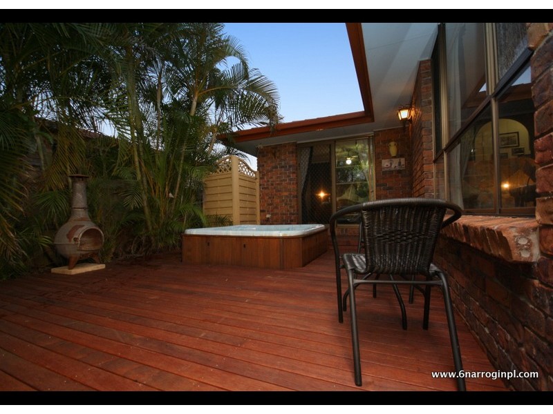 6 Narrogin Place, Burleigh Waters QLD 4220