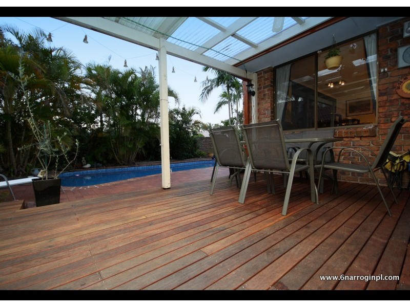 6 Narrogin Place, Burleigh Waters QLD 4220