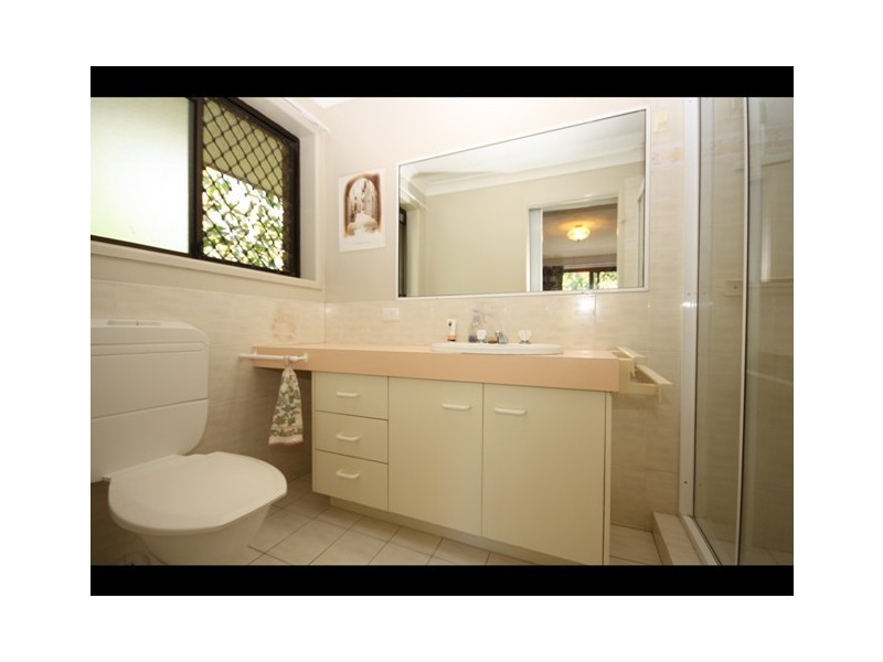 1/2  Hayle St, Burleigh Heads QLD 4220