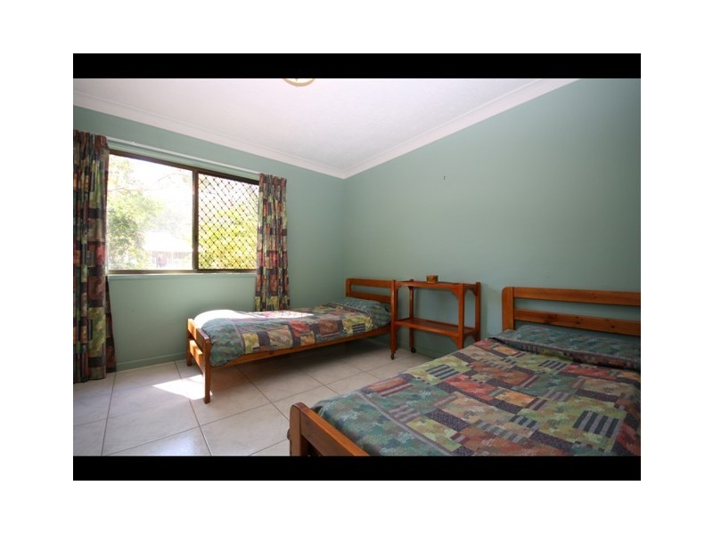 1/2  Hayle St, Burleigh Heads QLD 4220