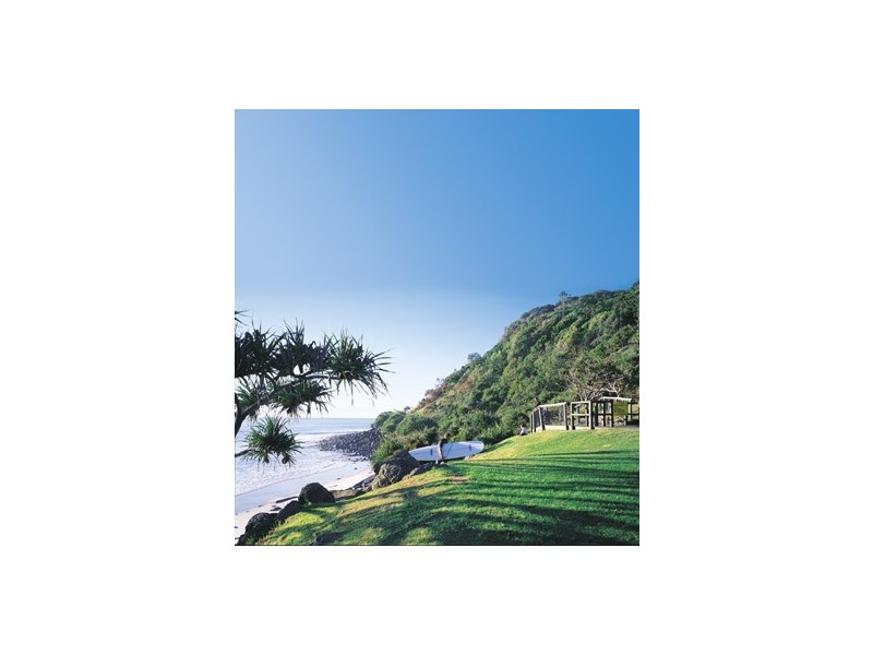 1/2  Hayle St, Burleigh Heads QLD 4220