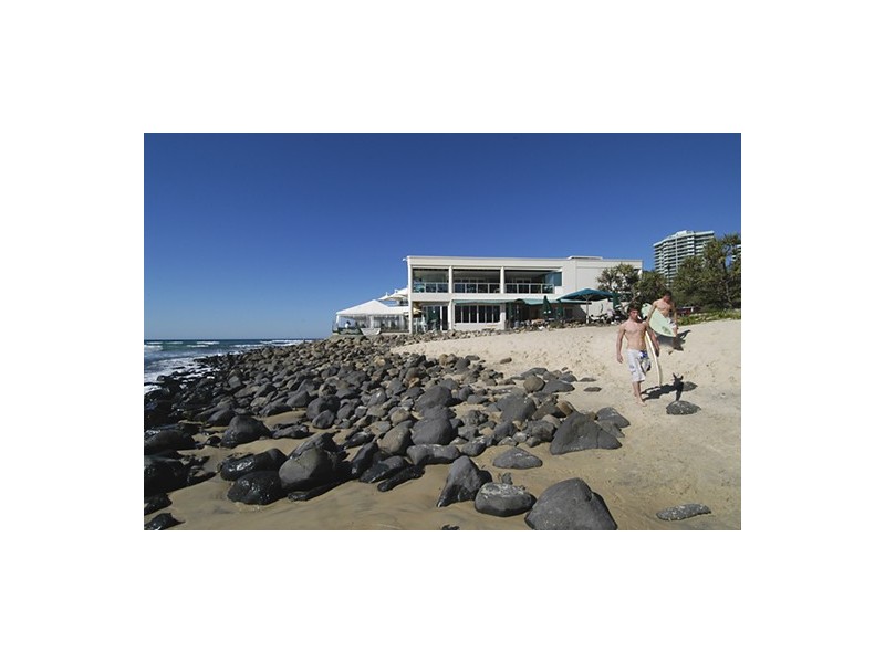 1/2  Hayle St, Burleigh Heads QLD 4220