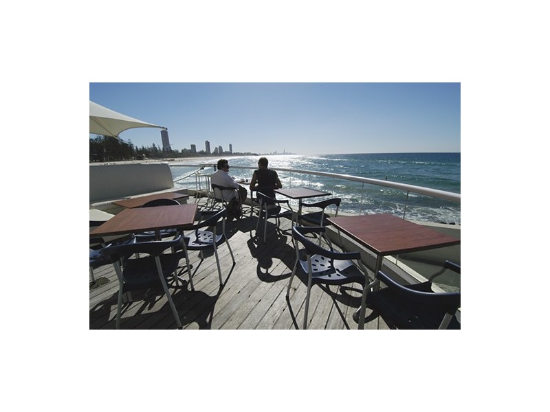 1/2  Hayle St, Burleigh Heads QLD 4220